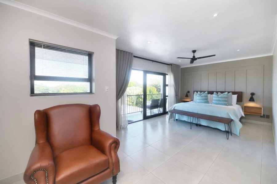 9 Bedroom Property for Sale in Westcliff Western Cape
